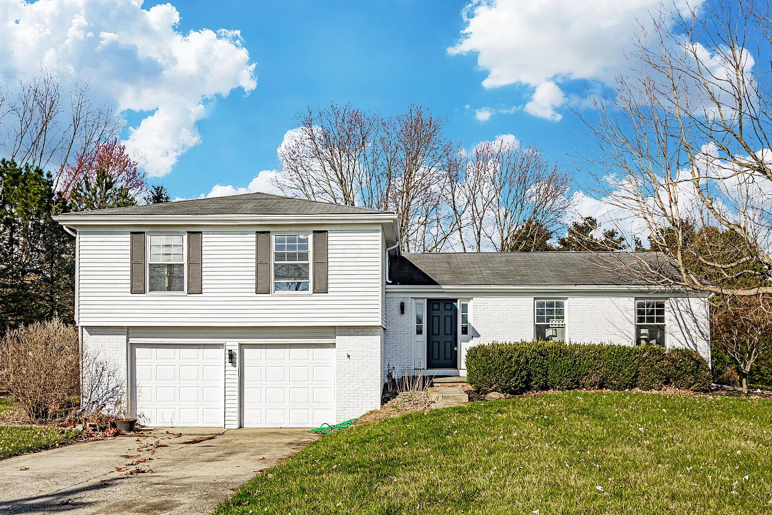 11621 Milnor Rd photo 1