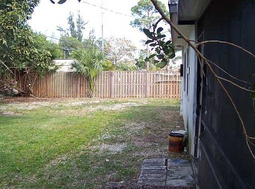 5th image of 4853 Canal Dr