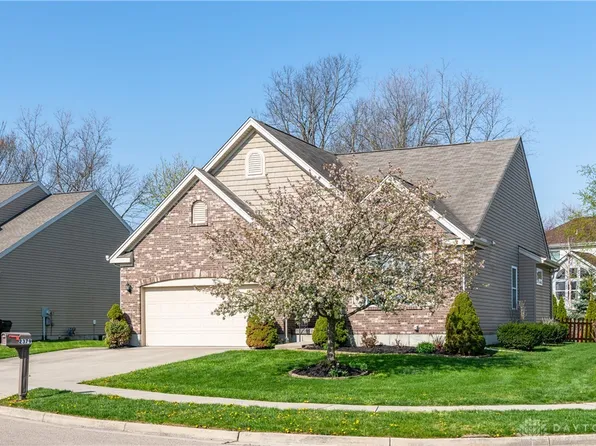2379 Gardner Dr, Fairborn, OH 45324
