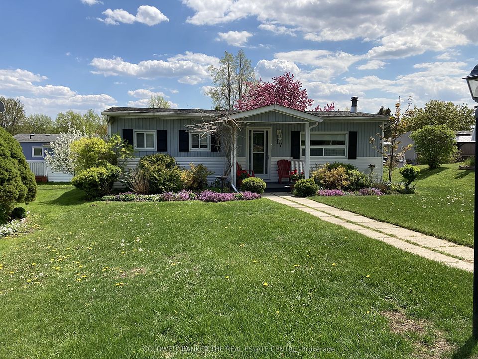 1st image of 17 Trefoil Dr