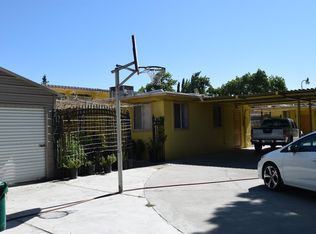 1027 Elm Ave, Modesto, CA 95351