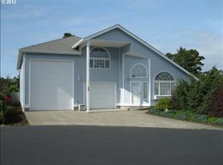 48 Blue Water Ct, Florence, OR 97439