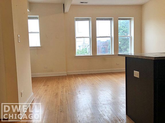 4th image of 2035 W Arthur Ave #64463