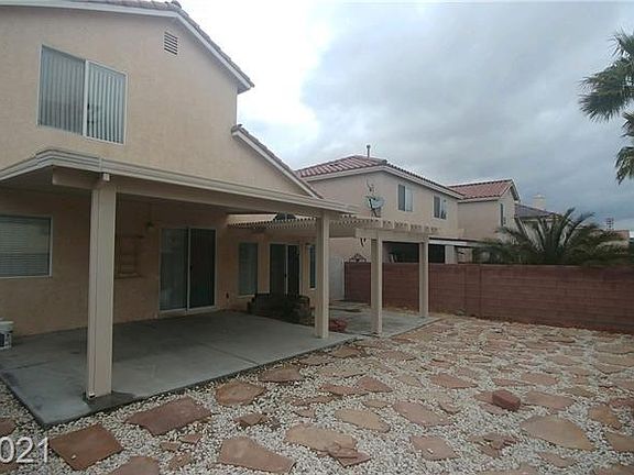 2nd image of 7460 Jacaranda Leaf St