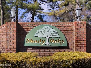 52 Boxwood Ter #177, Red Bank, NJ 07701