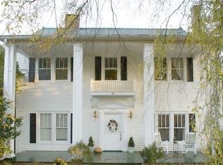 208 E Rhodes St, Lincolnton, NC 28092