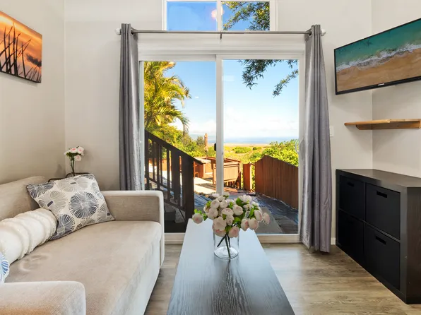 153 Piimauna St #2B, Makawao, HI 96768