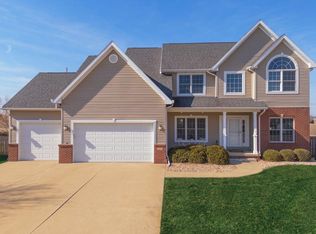 2602 Cadillac Rd, Bloomington, IL 61705