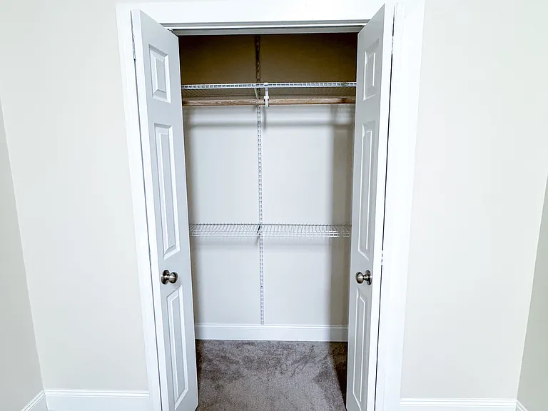 51 S Poplar St #301 — Photo 12