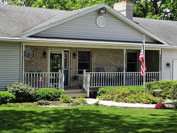 3rd image of 6414 Windmill Ln