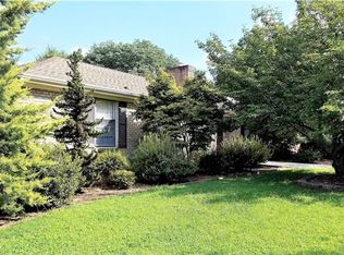 4603 Whispering Oaks Dr, Charlotte, NC 28213