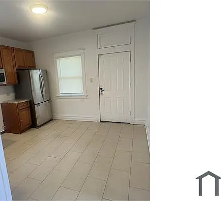 3 bed, $2,100 — Photo 4