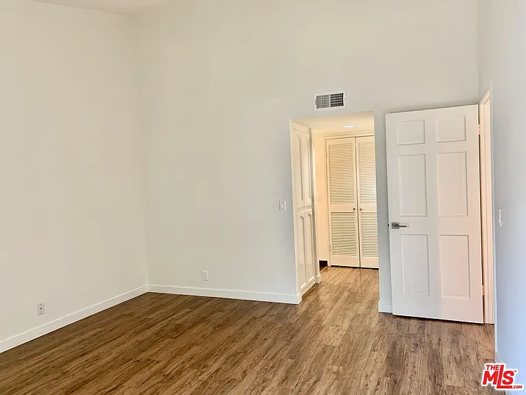12412 Texas Ave #302 — Photo 10