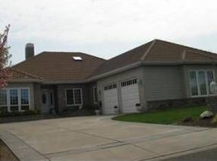 1818 Inglewood Dr, Medford, OR 97504