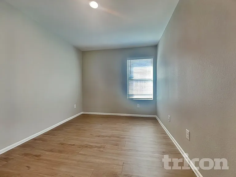 18610 Rosehill Prairie Dr — Photo 11