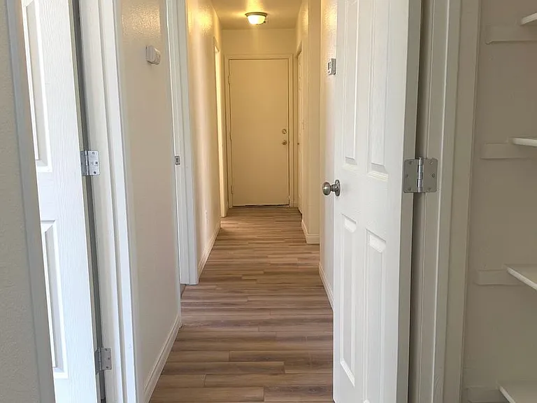 183 Caswell Ct — Photo 8