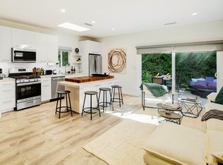 15722 Vose St, Van Nuys, CA 91406