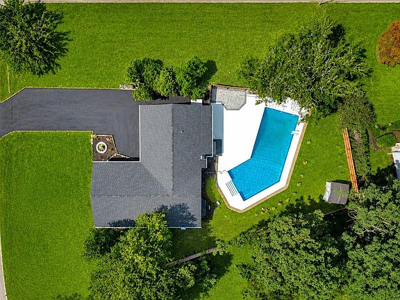 4th image of 1 Martin Court