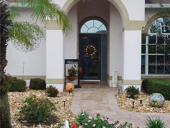 4th image of 7017 Hazeltine Cir