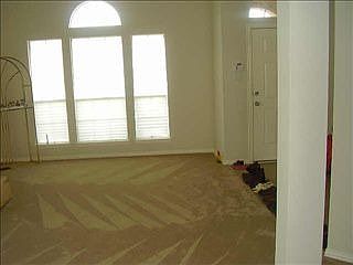 4th image of 708 Shady Meadow Ln