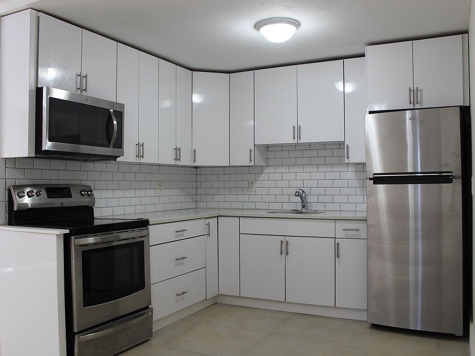 1st image of 715 Washington Ave #33