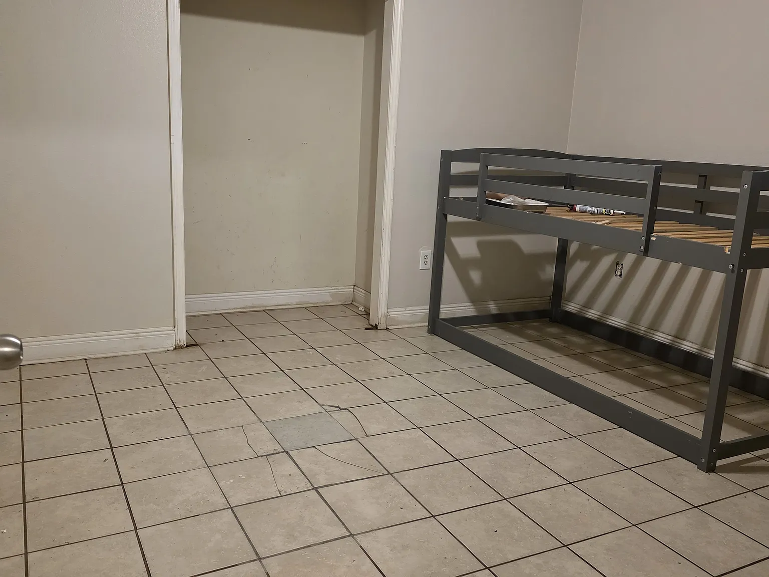 2 bed, 1100 sqft, $1,150 — Photo 2