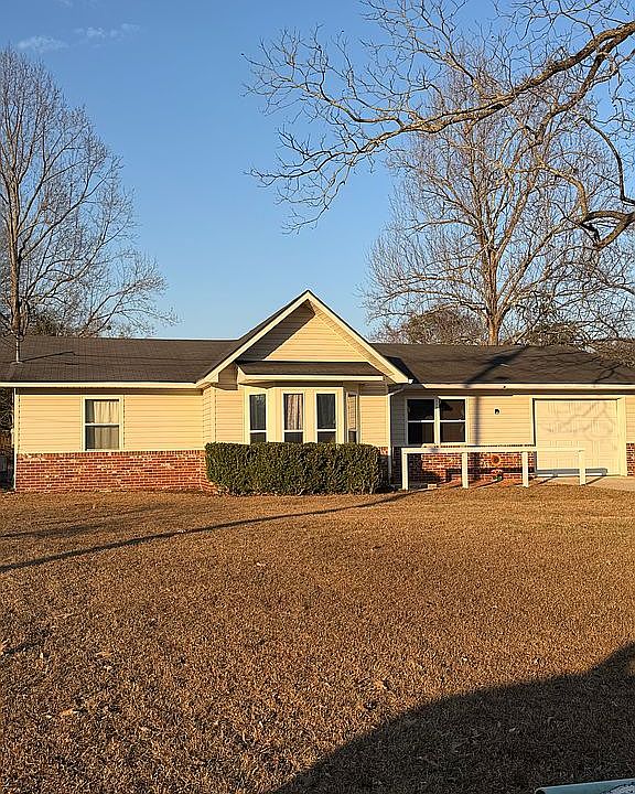 1st image of 111 Woodbridge Rd