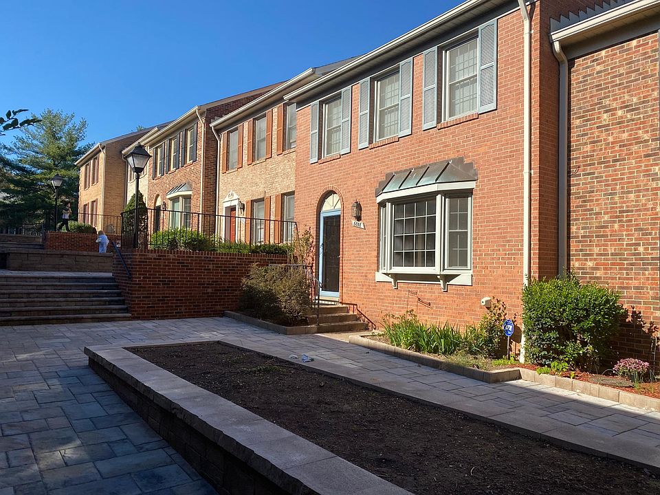 Courtyard entry