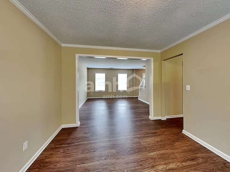 12719 Diamond Dr — Photo 7