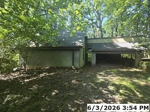 222 Mountain Crest Dr, Stanardsville, VA 22973