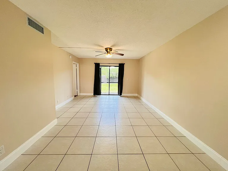 21890 Lake Forest Cir #101 — Photo 10