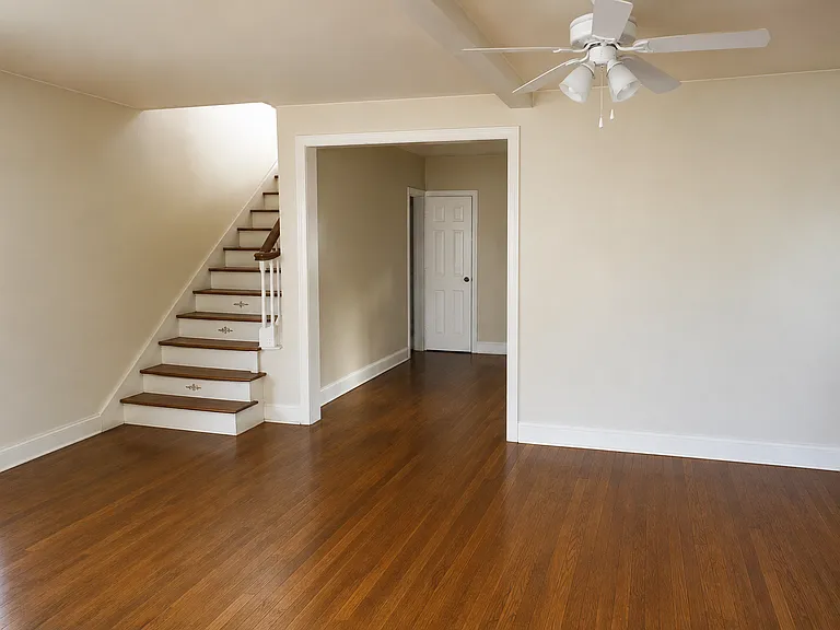1708 S Robertson Ave — Photo 2