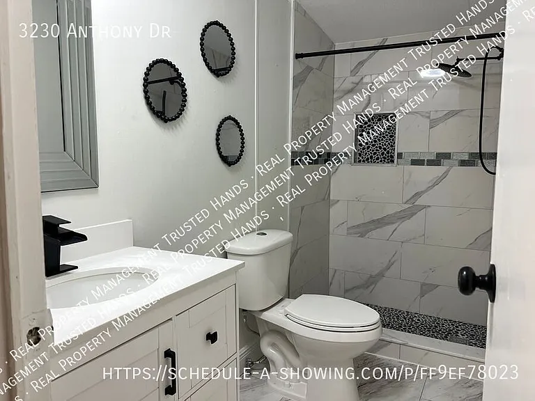 3230 Anthony Dr — Photo 9