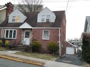 362 Lafayette Ave FLOOR 2, Cliffside Park, NJ 07010