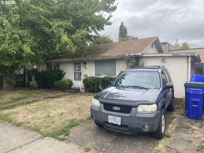 130 E Gloucester St, Gladstone, OR, 97027