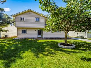 38102 Parkway Blvd, Willoughby, OH 44094