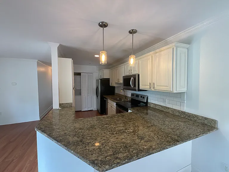 53 Delander Ct #33 — Photo 4