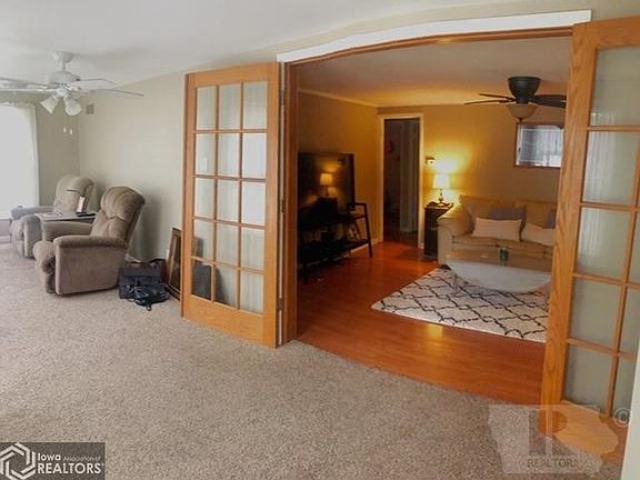 4th image of 1303 E Broadway