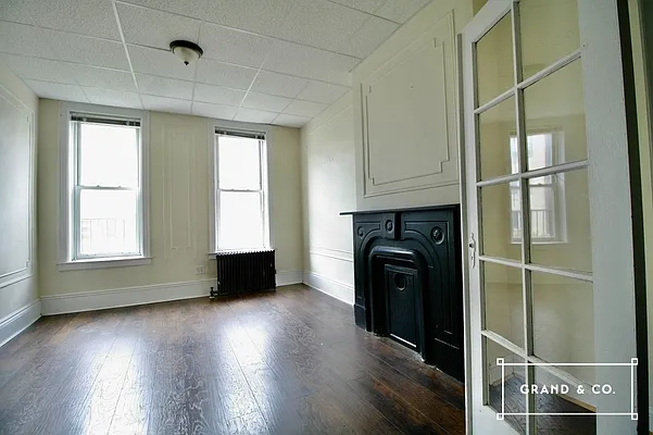 Rented by Grand & Co. | media 2