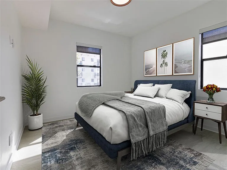 11665 Mayfield Ave — Photo 9