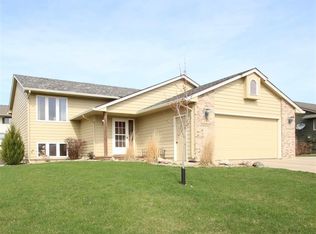 4215 S Lisanne Ave, Sioux Falls, SD 57103