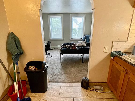 3rd image of 1709 E Park Pl APT 11