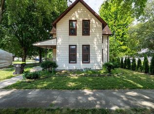 212 W Maple St, Fairbury, IL 61739