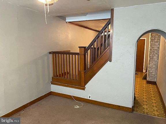 5th image of 259 Ashmore Ave