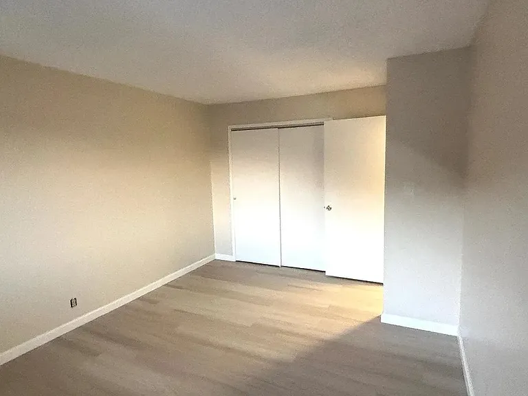 21 Lewis Ave #7 — Photo 10