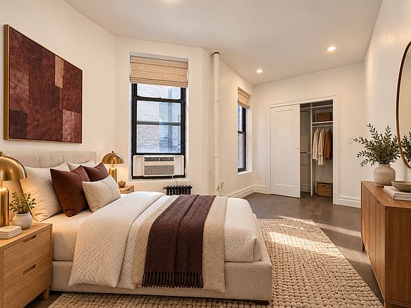 4th image of 142 Sullivan St APT 13