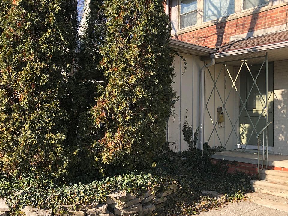 1st image of 1041 Putney St #1041