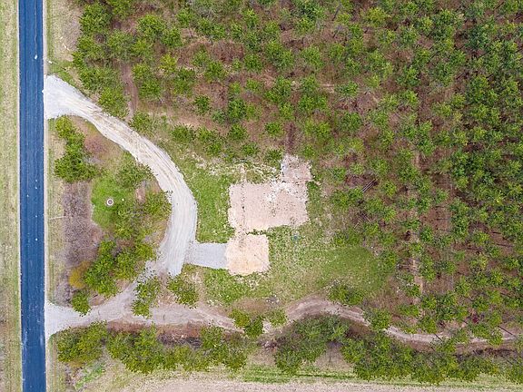 5th image of W4283 Porterfield Lake Rd