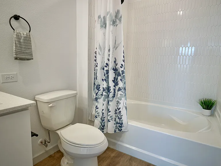 1008 Barbarosa Rd — Photo 12