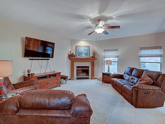 5th image of 11737 Schmitt Ct